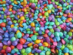 Tiny Dyed Umbonium Shells, Button Top Shells, 1/8 inch to 1/2 inch - <font color=red> Wholesale</font> Case: 25 @ $5.15 a kilo