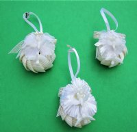 1-1/2 inches White Cockle Seashell Christmas Ornaments with White Lace <font color=red> Wholesale </font> - 60 @ $1.60 each