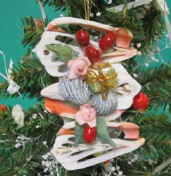 3-1/4 inches Center Cut Strawberry Conch Shell Ornament with Holly - 10 @ $2.55 each 