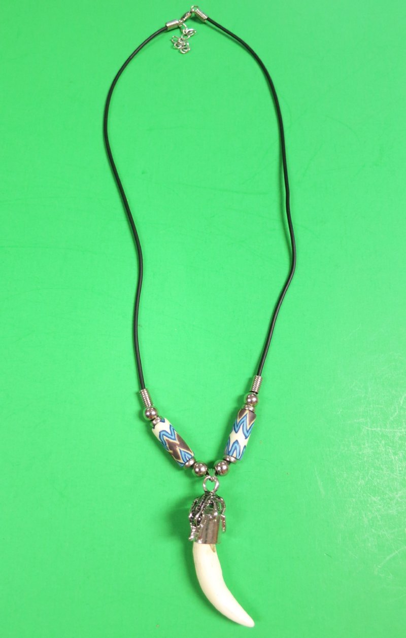 20 inches Real Alligator Tooth Necklace with Blue, Brown and White Beads